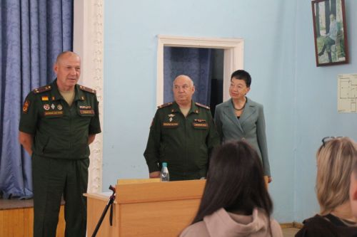 В Университете Льва Толстого состоялась традиционная встреча с героем